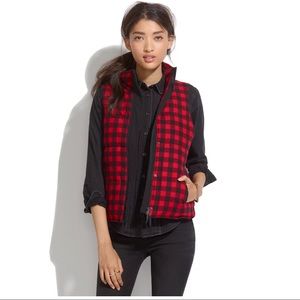 MADEWELL FIRESIDE VEST IN BUFFALO PLAID, SHERPA-LINED- SZ M